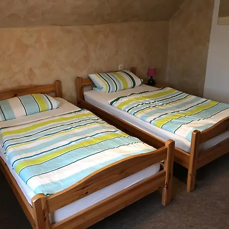 Gruener Baum Гостевой дом Mietingen